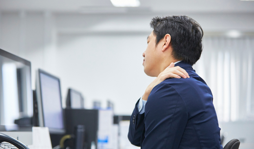 Ergonomia no ambiente de estudo: dicas para evitar desconfortos e prevenir lesões