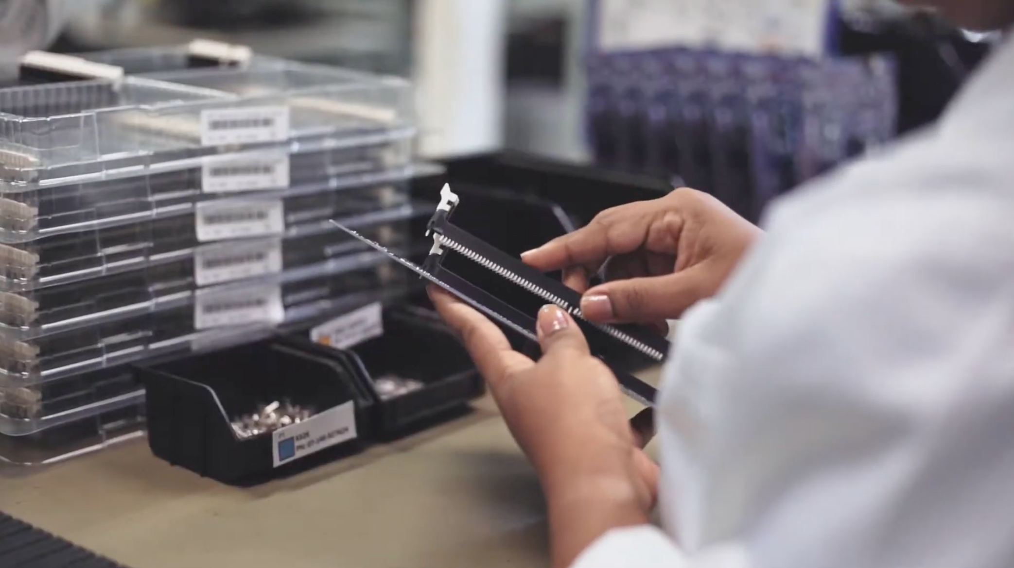 Carregar vídeo: DATEN - A Fábrica